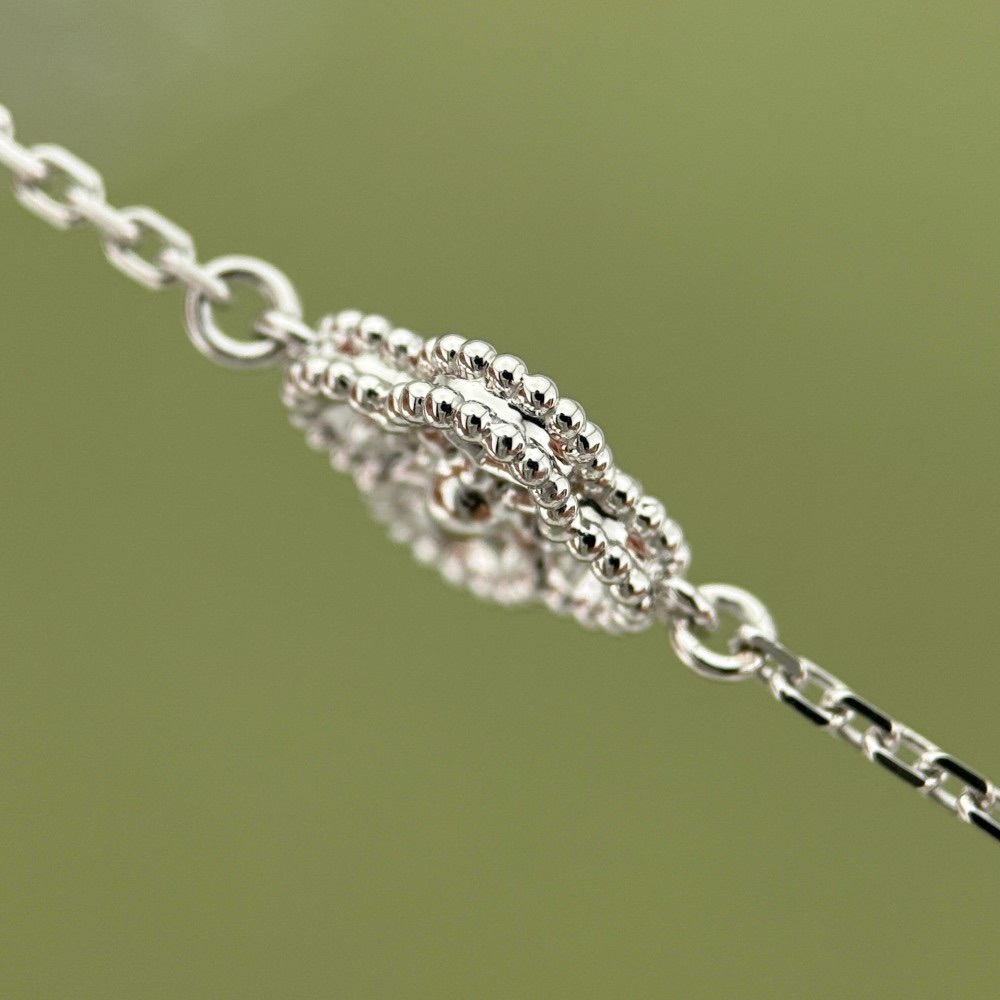 Van Cleef & Arpels Vintage Alhambra bracelet, 5 four-leaf lucky patterns - Picture 5 of 7